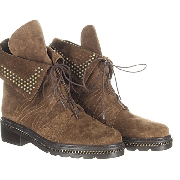 stuart weitzman shackleton suede combat boots